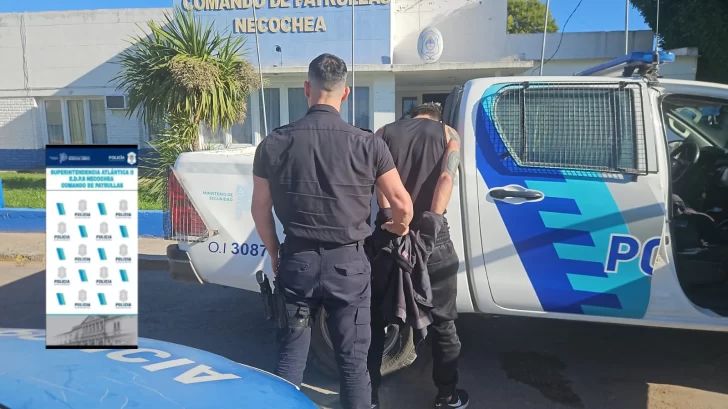 Amenazó a su pareja con un arma blanca y se peleó con policías
