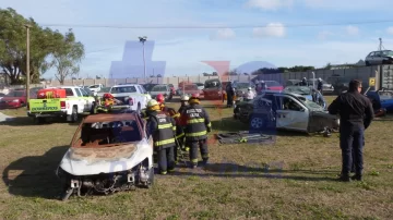 Gran despliegue en simulacro de accidente vehicular