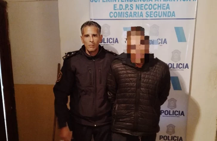 No creerás lo que escondía el sujeto que se dedicaba a robarle a los camioneros en Quequén