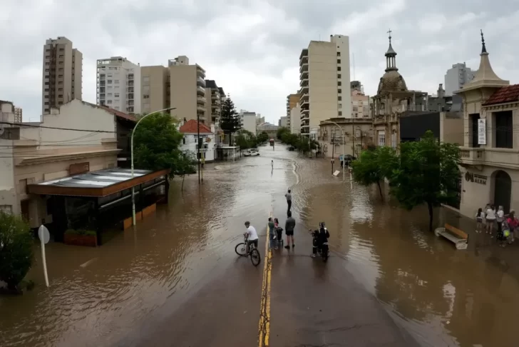 Bahía Blanca dos meses después: comienza la reparación de 51 calles destruidas