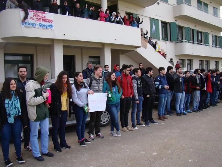 Primer Encuentro de construcción artística en UNICEN Quequén