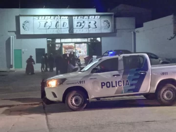 Intentó robar un Supermercado y fue atrapado con la mochila llena de mercadería