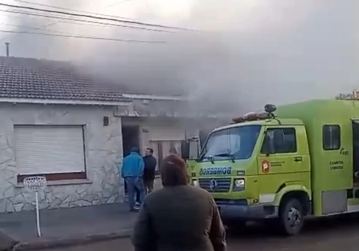 Pequeño incendio en el deposito de una vivienda