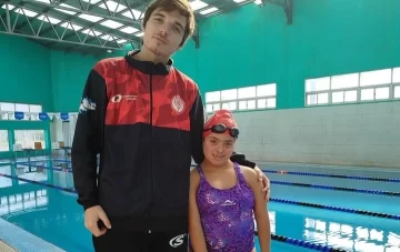 La nadadora Huilén Cuello se ubicó entre las mejores de la región en reciente torneo