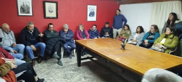 Radicales piden “forjar un camino propio”, lejos del Kirchnerismo y Milei