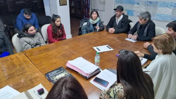 Padres de alumnos de la Escuela 503 reclaman por el transporte escolar