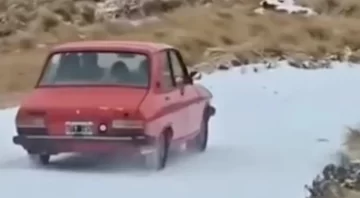 Lo viejo funciona, Juan: el increíble video del Renault 12 que se vistió de 4×4