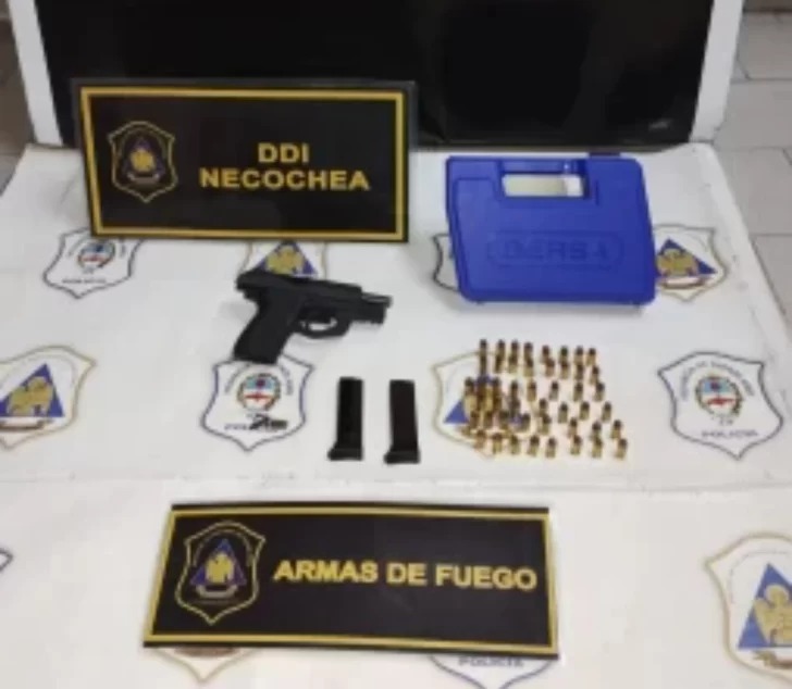 Amenazó a su ex suegro: Allanamiento y secuestro de un arma de fuego