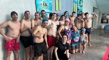 Alumnos de “Todos al agua” y Huracán animaron la etapa local de Bonaerenses en natación PCD