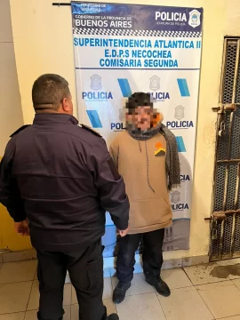 Detienen en Quequén a un hombre acusado de robo agravado 