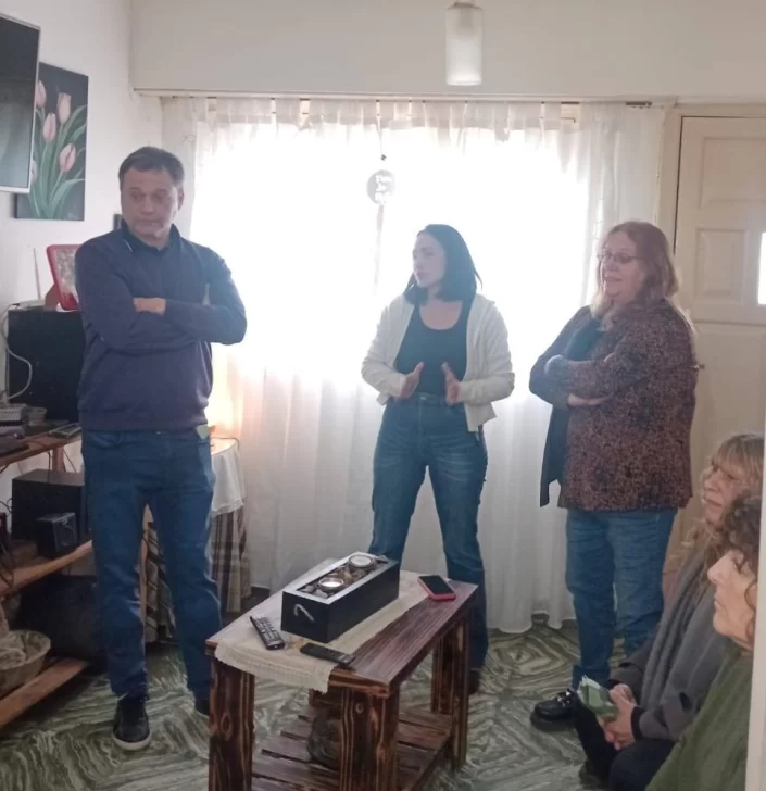 Maizzani se reunió con vecinos de Quequén para hablar de  “Salud y seguridad”