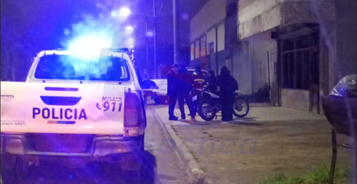 Intento de robo en una carnicería: un aprehendido y un policía herido