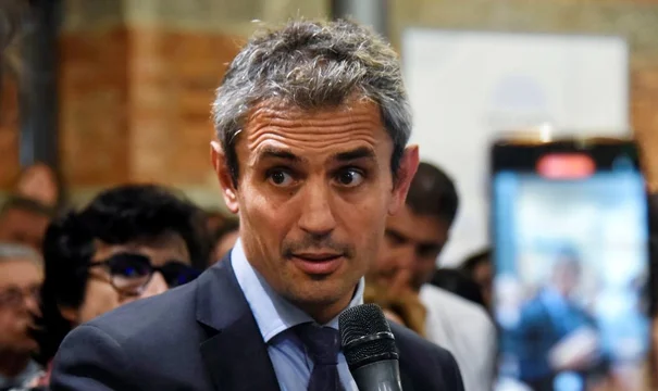 La Libertad Avanza busca postergar el debate del Presupuesto 2026