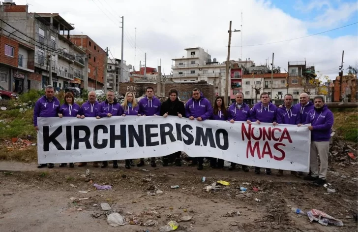 “Kirchnerismo Nunca Más”: el lema libertario para la Provincia