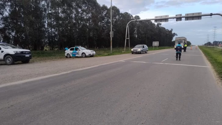 Con el objetivo de prevenir hechos delictivos realizaron operativos en los accesos