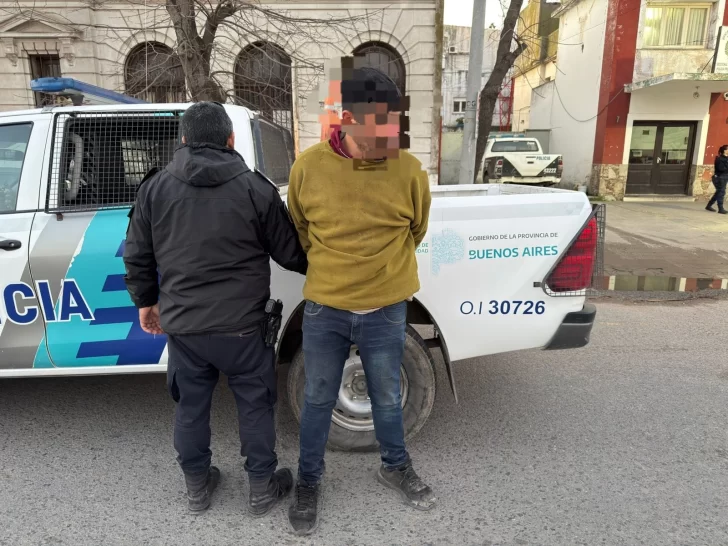 Intento de robo con arma blanca: dos aprehendidos