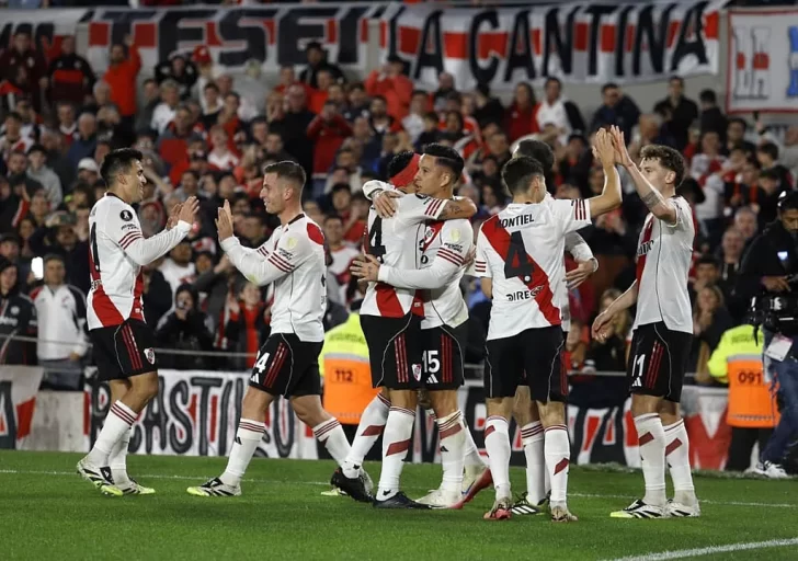 River sufrió pero acertó en los penales y se metió en cuartos de final