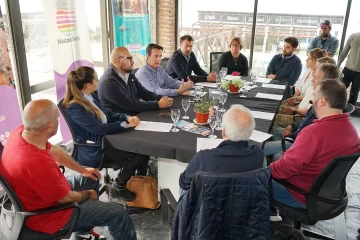 17-09-FOTO-Rojas-convenio-Turismo-728x485