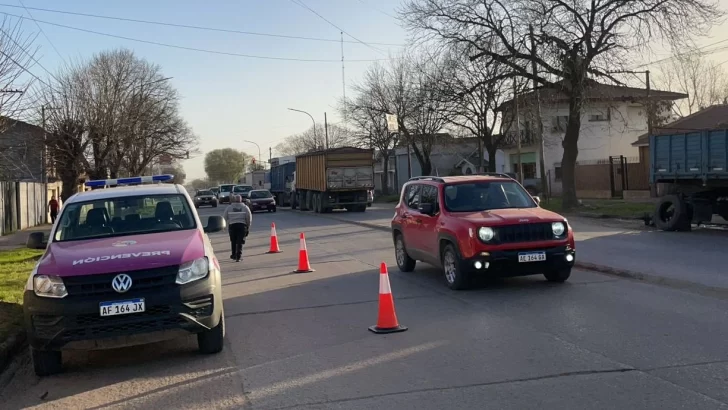 Refuerzan operativos en accesos a rutas y avenidas que conectan con las mismas