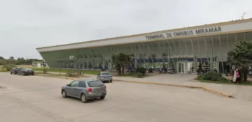 Insólito: robaron un micro que estaba en marcha en la terminal de Miramar
