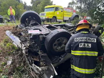 Fatal accidente en Batán: murió un hombre al volcar su camioneta 4×4