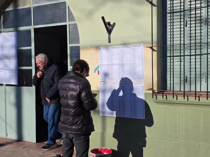 Apertura de mesas sin denuncias en Necochea: solo demoras puntuales
