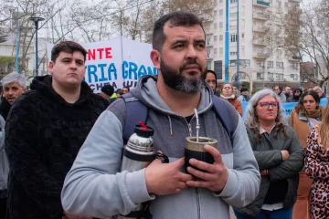 “Me da pena e impotencia que la Libertad Avanza quiera destruir el sistema educativo”