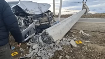 Adolescente ebrio provoca apagón masivo tras chocar contra un poste de luz