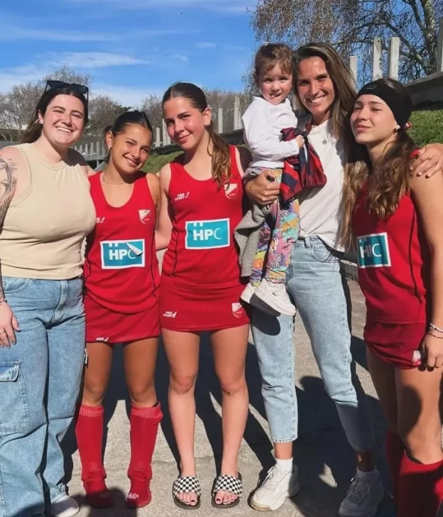 necochenses-hockey2-624x728 necochenses-hockey2-624x728