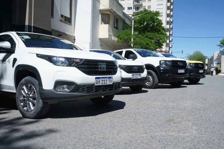 17-10-FOTO-presentacion-vehiculos2-728x485