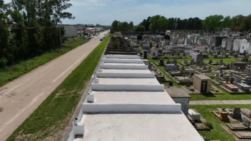 Restauraron un sector de nichos del cementerio local y apuntan a siguientes etapas