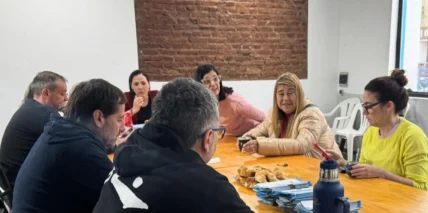 560049943_10238946529497944_3275719144713649037_n-728x362