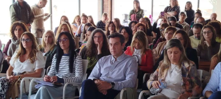 572033061_10239220151858332_4979567909740798380_n-728x327