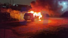 Incendio de vehículo durante esta madrugada