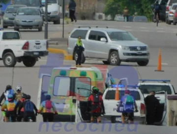 Una persona intentó suicidarse en el Puente Colgante y fue auxiliada por la policía