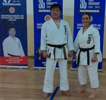 Rosa Parson en el Seminario Internacional de Karate en Uruguay