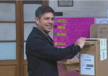 Axel Kicillof ya votó: “Estamos decidiendo el rumbo de Argentina”