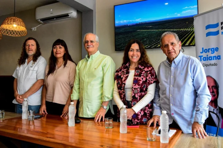 Taiana-Jimena-conferencia-728x486