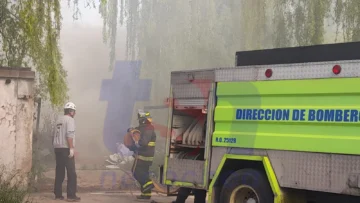 Voraz incendio en 72 entre 55 y 57