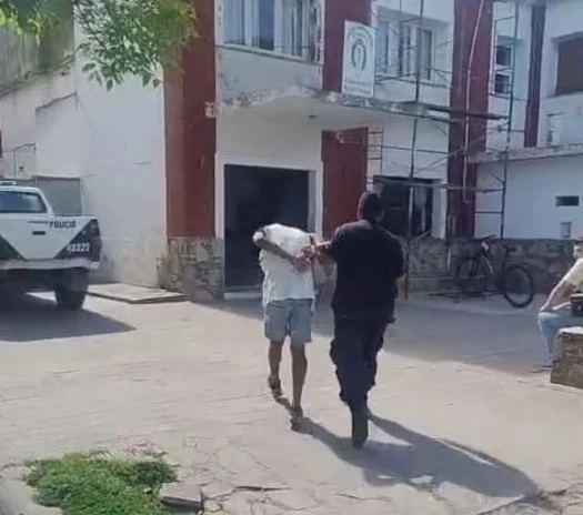 Un joven fue aprehendido tras ser seguido por el denunciante