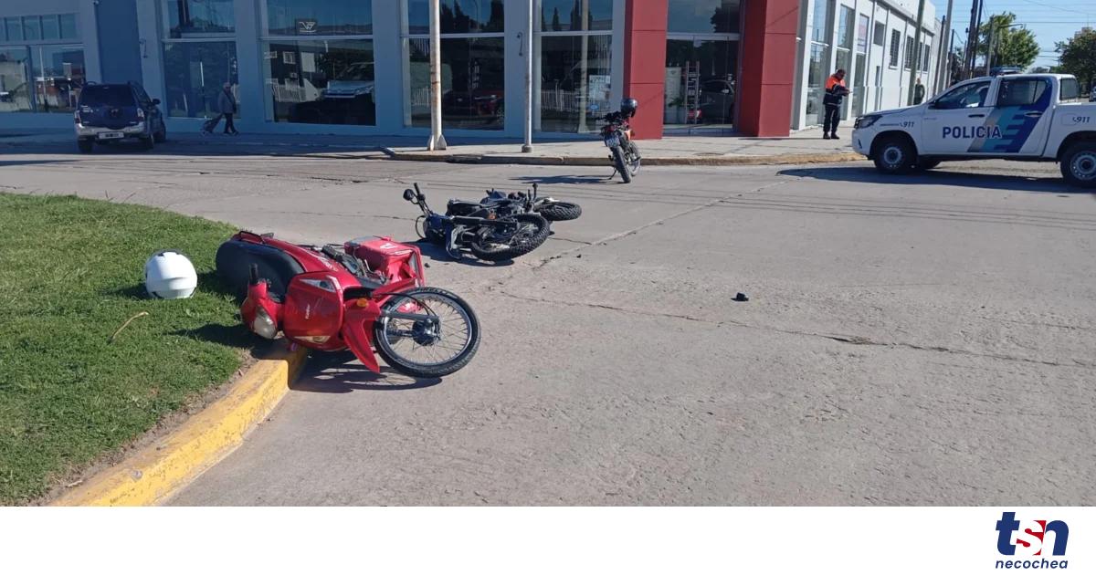 Dos motociclistas hospitalizados tras un choque | TSN Necochea