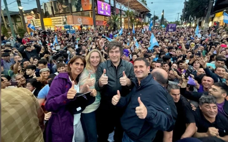 Milei lideró una caravana en Córdoba y pidió no ir hacia “la esclavitud populista del kirchnerismo”