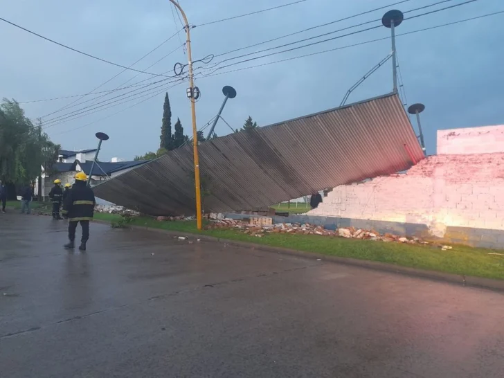El temporal provocó destrozos en Tres Arroyos
