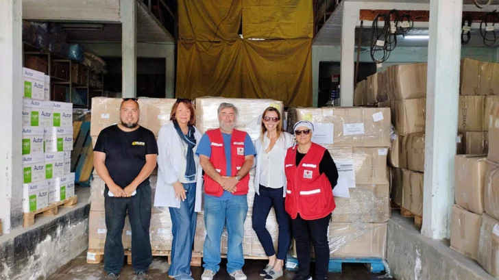 Donaron 22.800 camisolines de protección paciente-personal al Hospital