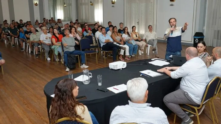 Taxistas, remiseros, colectiveros y comerciantes se capacitaron en el programa “Ojos en Alerta”
