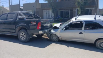 Una mujer se descompensó y chocó un vehículo estacionado en Necochea