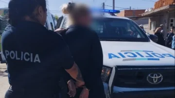 Mujer apuñaló a su pareja y quedó detenida en Batán