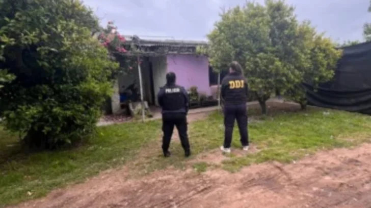 Operativo antidrogas: secuestran cocaína, nueve celulares y una moto con numeración adulterada