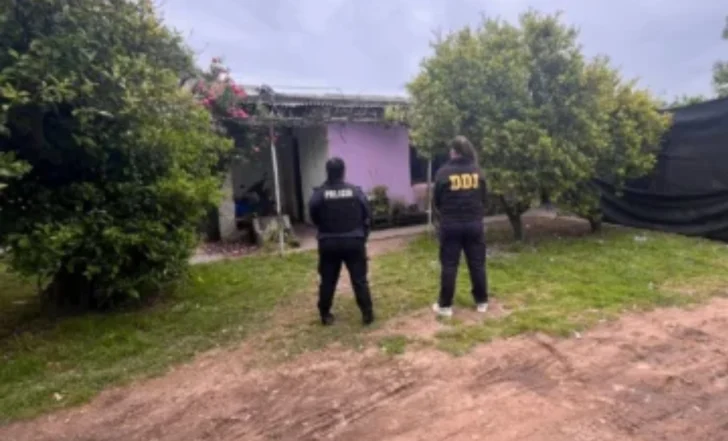 Operativo antidrogas: secuestran cocaína, nueve celulares y una moto con numeración adulterada