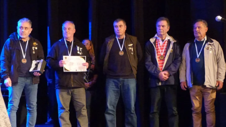 Destacan a personalidades por su compromiso y labor solidaria